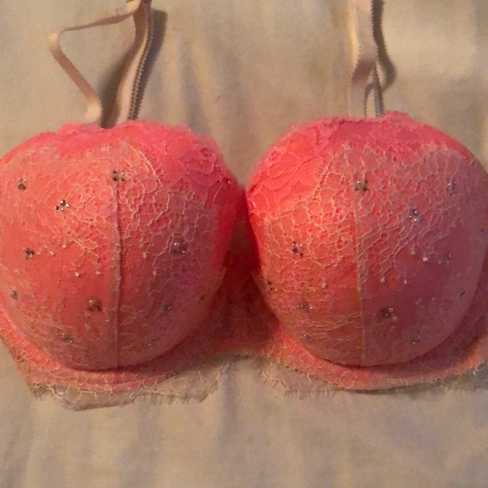 32DDD dream angels Demi